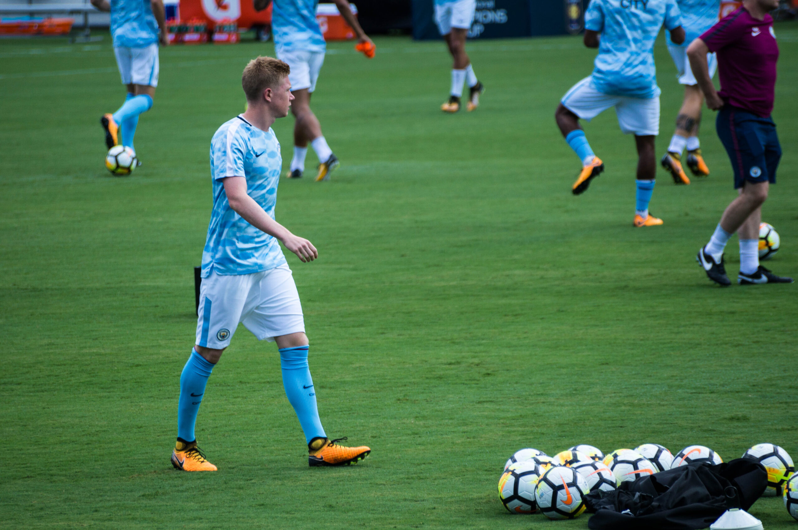 Kevin De Bruyne warming up for Manchester City against Tottenham, an archive photo with a Man City appeal report