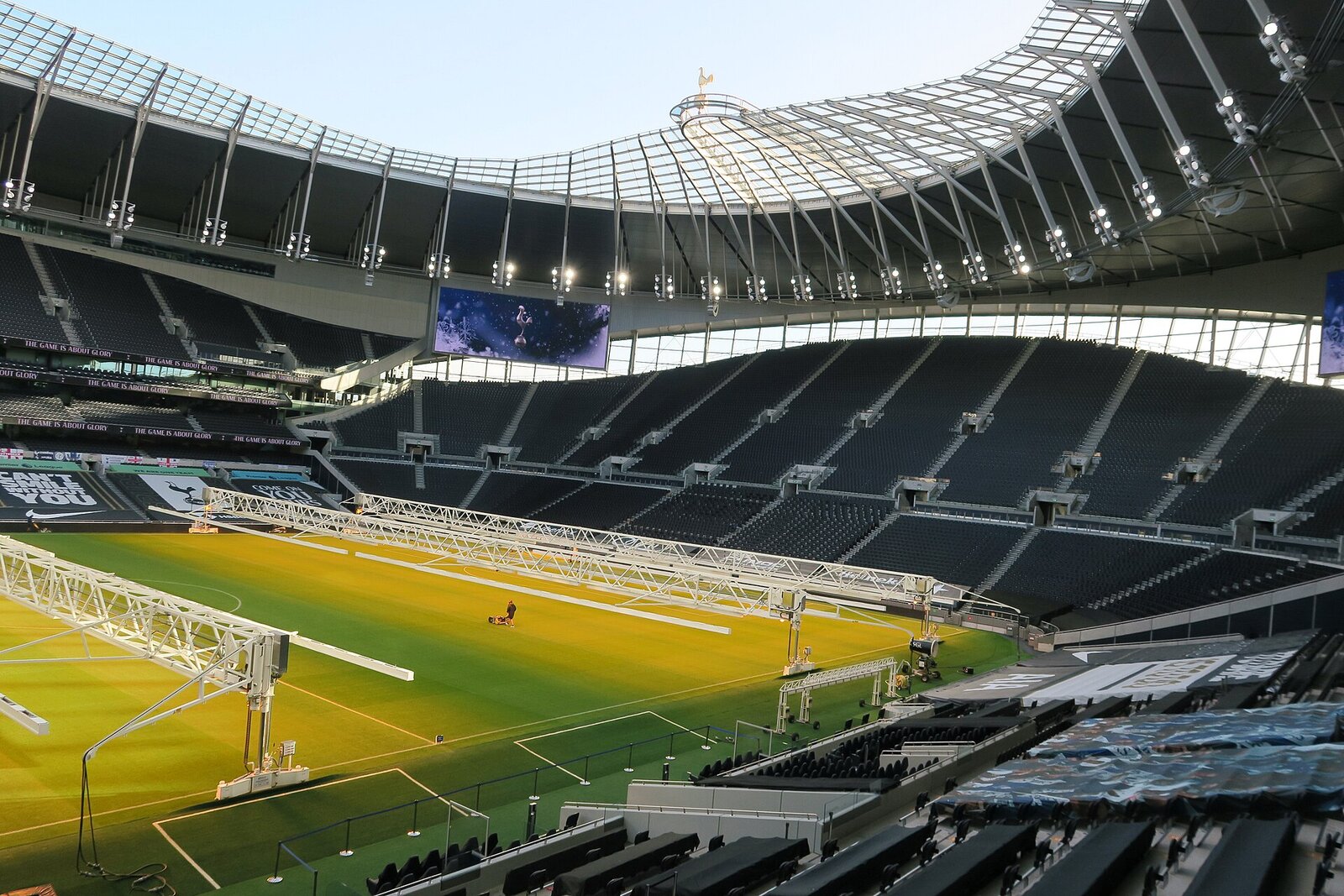 The south stand of Tottenham Hotspur Stadium